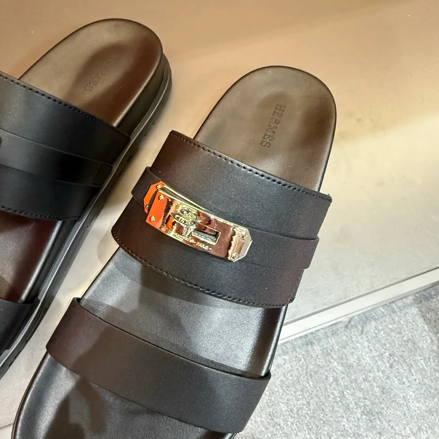 Men's shoes 💰300, size 38-45, the new 2014 summer Hermes shoes are the same as the original ones, handmade by masters! ❥High-end customization, exclusive products, the highest version in the industry⚠❥Using: Hermers upper: (pursuing top walking comfort) ✨Top quality on sale━━━━Hermes━━━━━